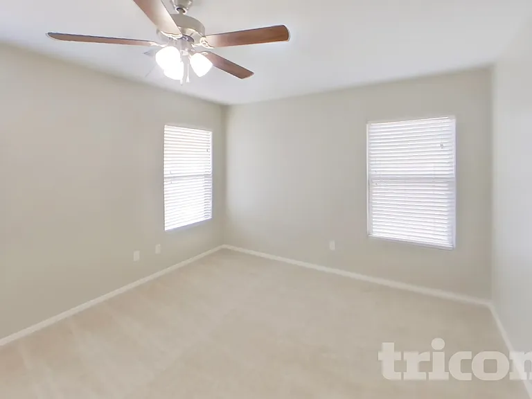 6421 W Harwell Rd — Photo 6
