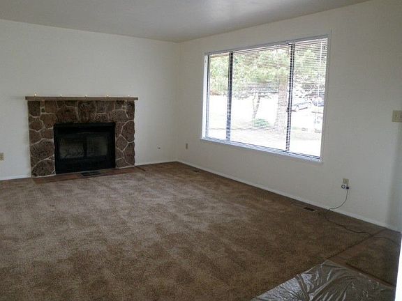 5th image of 7711 193rd Ave E