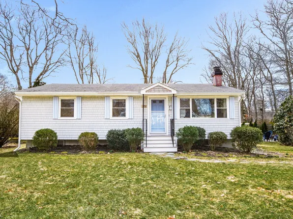 25 Toledo Street, Teaticket, MA 02536