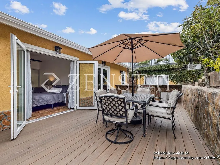 Back Patio with Outdoor Dining Table and Seating for 6