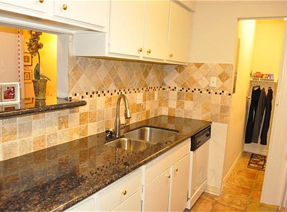 5th image of 9437 Pagewood Ln