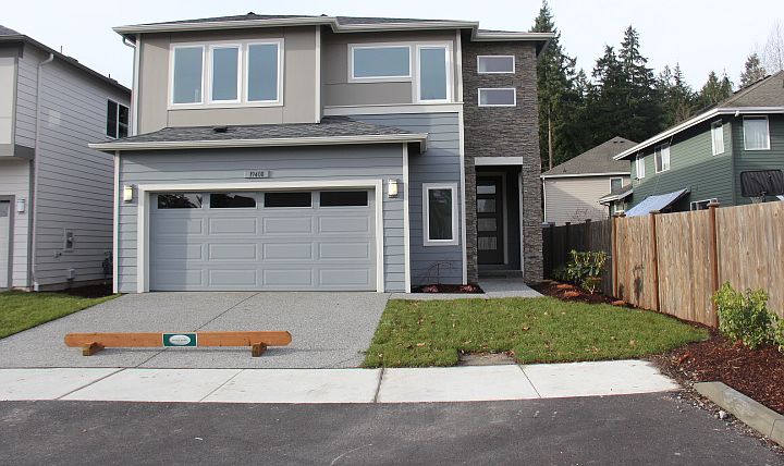 1st image of 19408 2nd Ave W