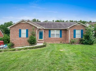 3801 Deerwood Ct, Cookeville, TN 38501