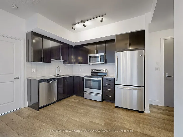 7165 Yonge St #1906 — Photo 10
