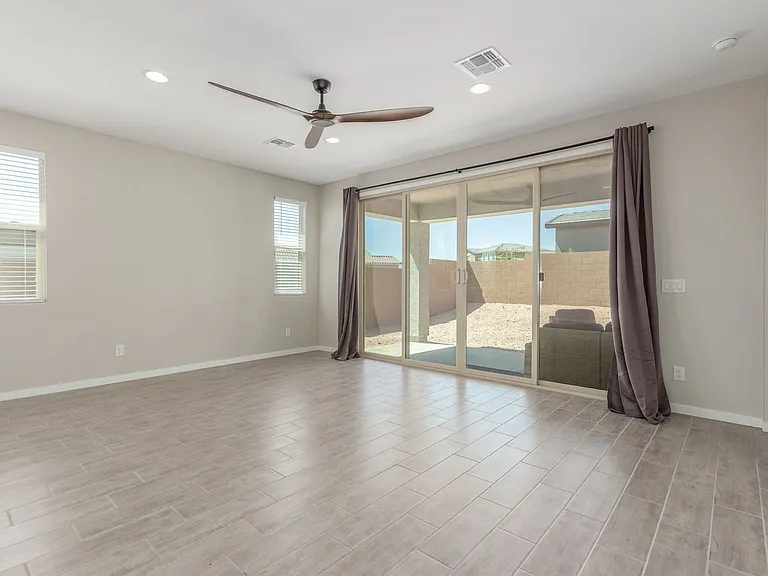18434 E Camila Dr — Photo 5