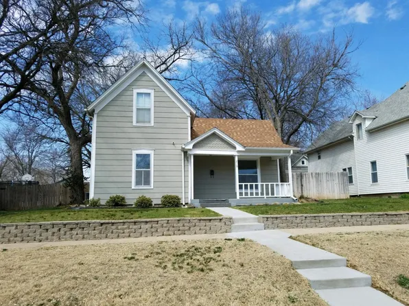 219 NE 7th St, Abilene, KS 67410