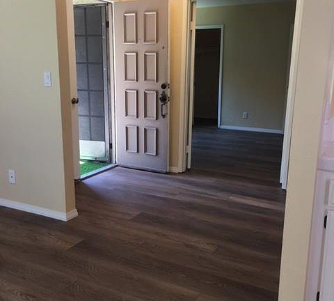 2nd image of 1255 La Casa Dr