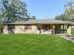 3731 Devonshire Dr, Moss Point, MS 39563