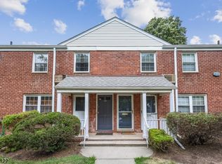 120 Darwin Ave, Rutherford, NJ 07070