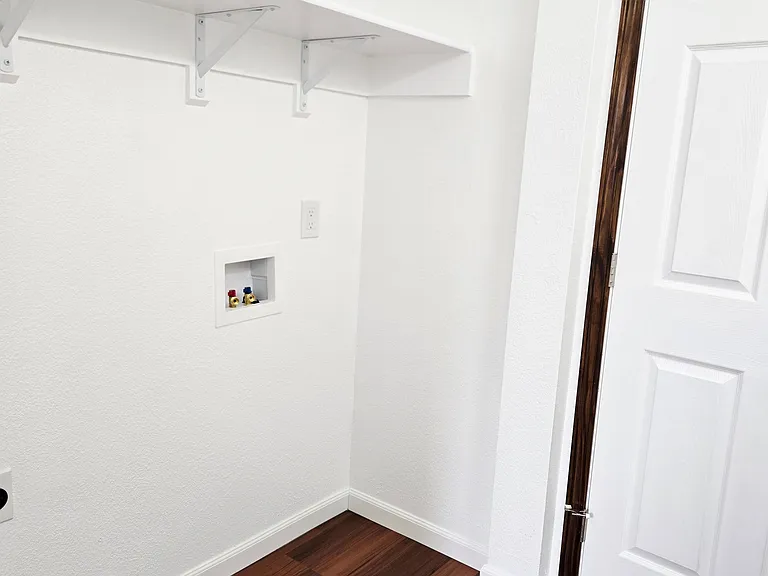 1408 Arlington Ave — Photo 12