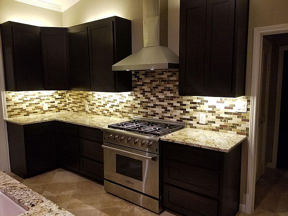 3rd image of 13824 Tanglewood Dr
