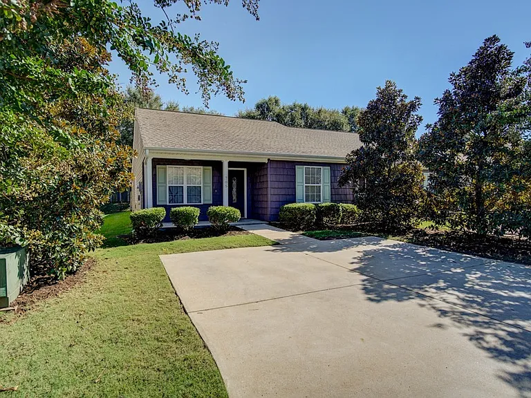 705 W Sago Ct — Photo 1