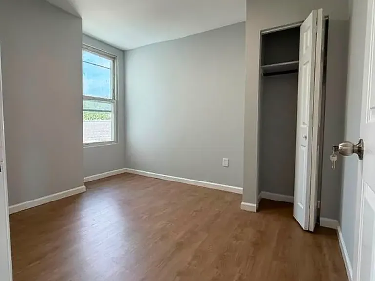 96 Summer Ave #5C — Photo 4