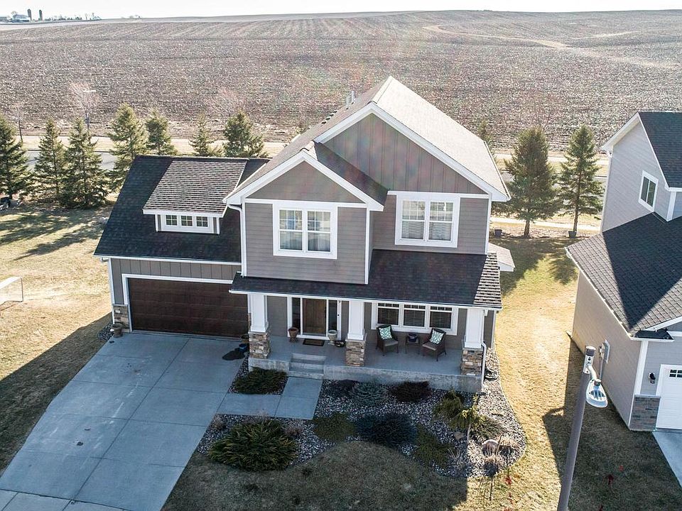 1st image of 739 Indigo Ln