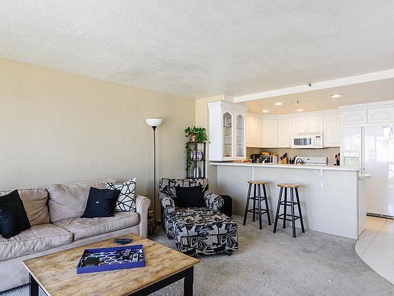 4th image of 1514 7th Ave Unit 202