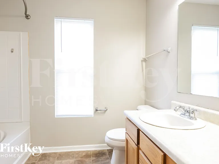 9214 Bainbridge Dr — Photo 9