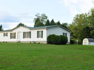 7062 Bridgeport Rd, Maysville, KY 41056