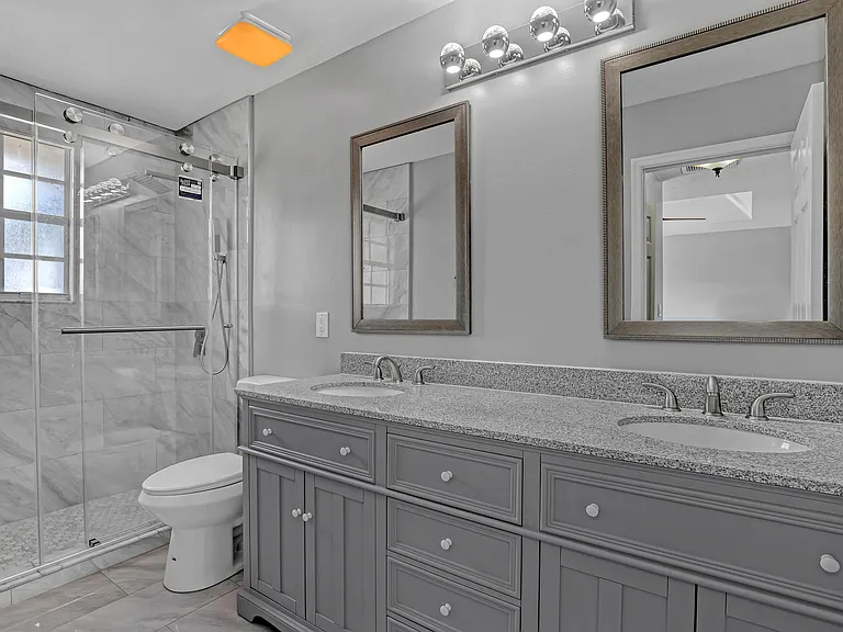 3464 Commodore Ct — Photo 39