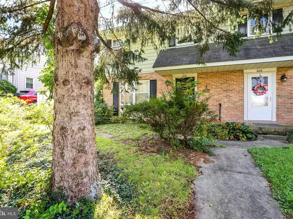 810 Philadelphia Ave, Shillington, PA 19607
