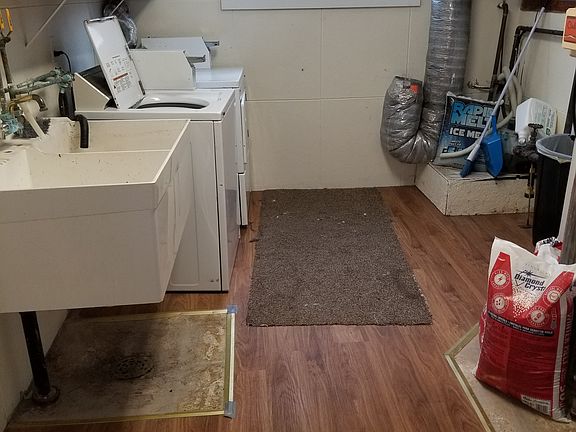 3rd image of 40 Balsam Ave SW APT 16