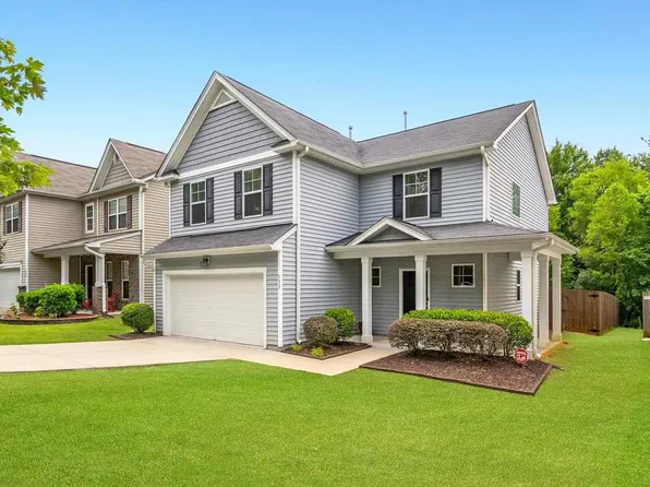 532 Wellspring Dr, Holly Springs, NC 27540