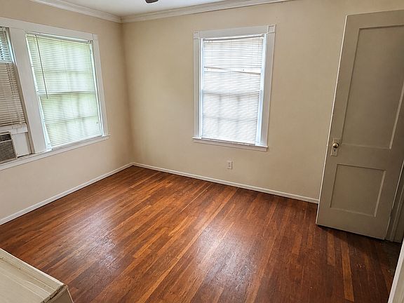 4th image of 1322 E Ann Arbor Ave