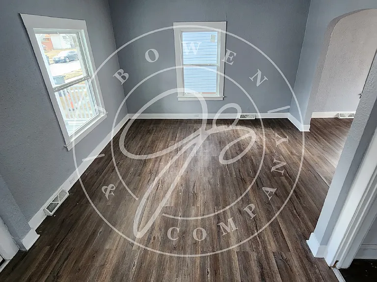 632 Nicholas St — Photo 13