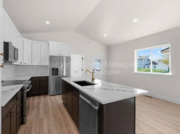 222 N Sargent Rd, Spokane, WA 99212