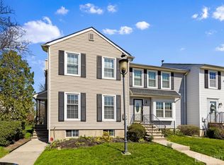 43 Lantern Ln, Sayreville, NJ