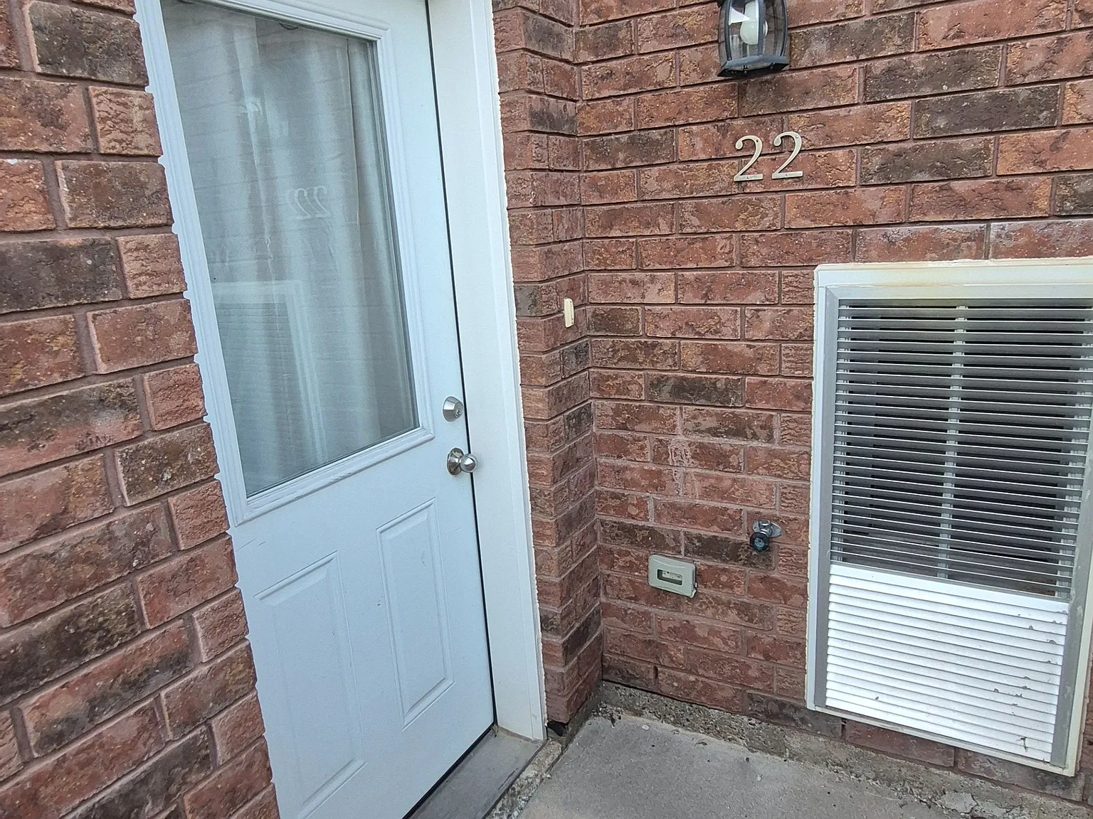 2 bed, $1,950 — Photo 2