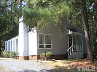 105 Honeysuckle Ln, Durham, NC 27703