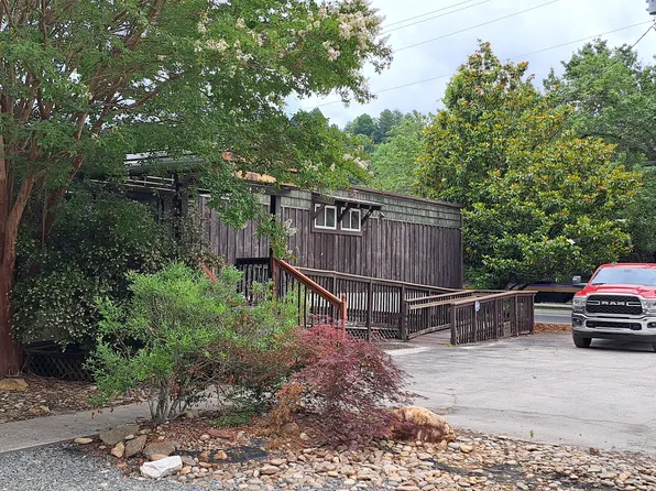 134 Depot St, Bryson City, NC 28713