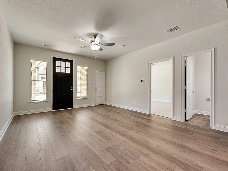 6918 Yellow Hammer Way — Photo 3