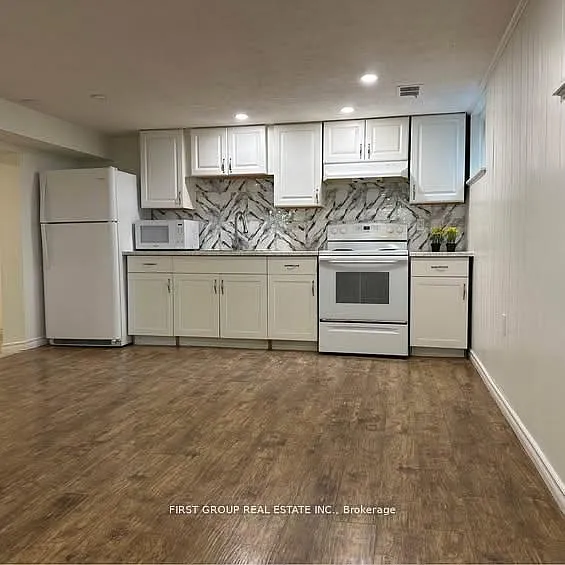 9 Hoshlega Dr #BASEMENT — Photo 4