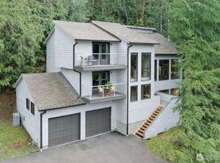 25028 SE Mirrormont Blvd, Issaquah, WA