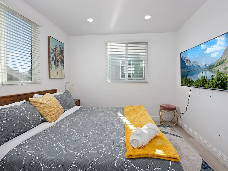New Construction 4-Unit Townhome Community | Luxury Living Near DTLA — Photo 28