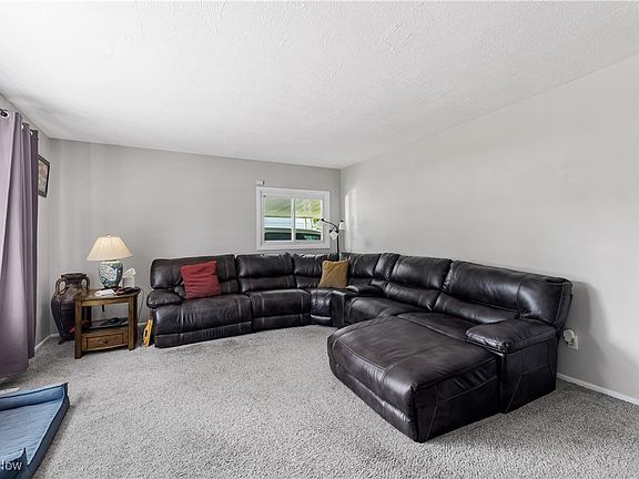 2nd image of 3936 Brandomyne Ave
