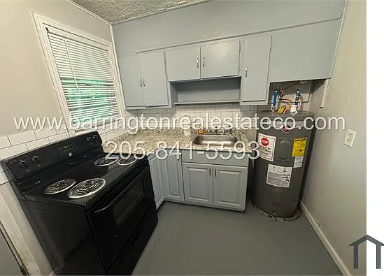 2525 23rd St W — Photo 3