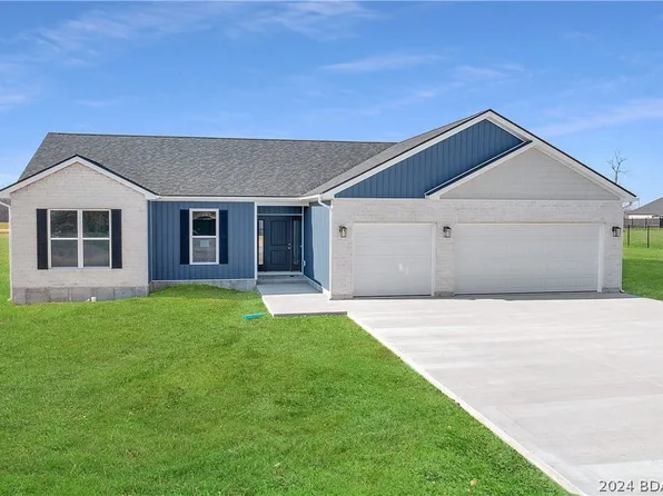 81 Apple Cider Ln, Camdenton, MO 65020