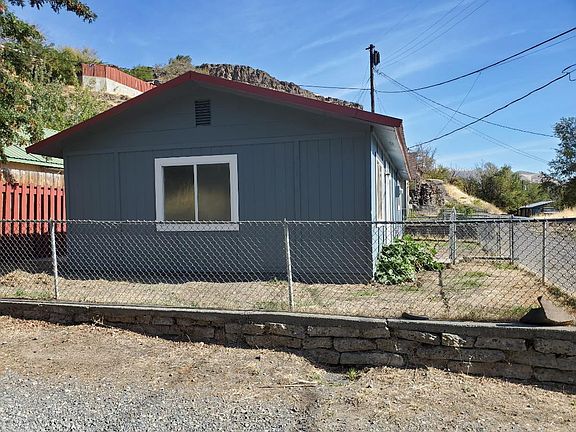 2nd image of 312 Bunn Canyon Rd