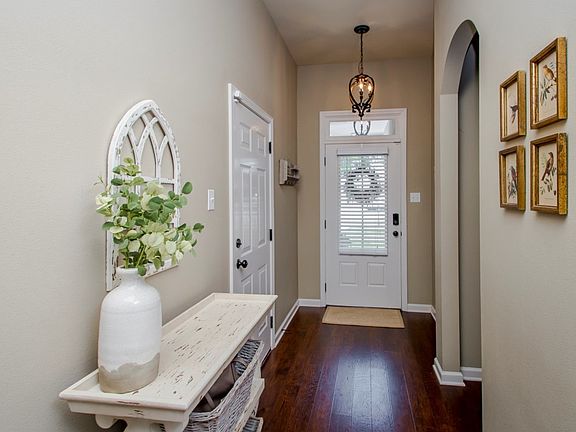 3rd image of 14448 Tanya Dr
