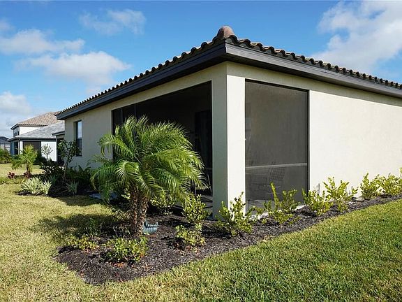 5th image of 15843 Islandwalk Ave