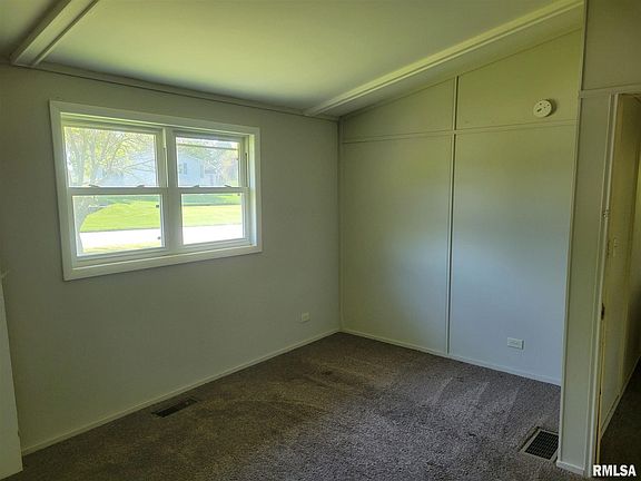 2nd image of 2348 Troy Dr