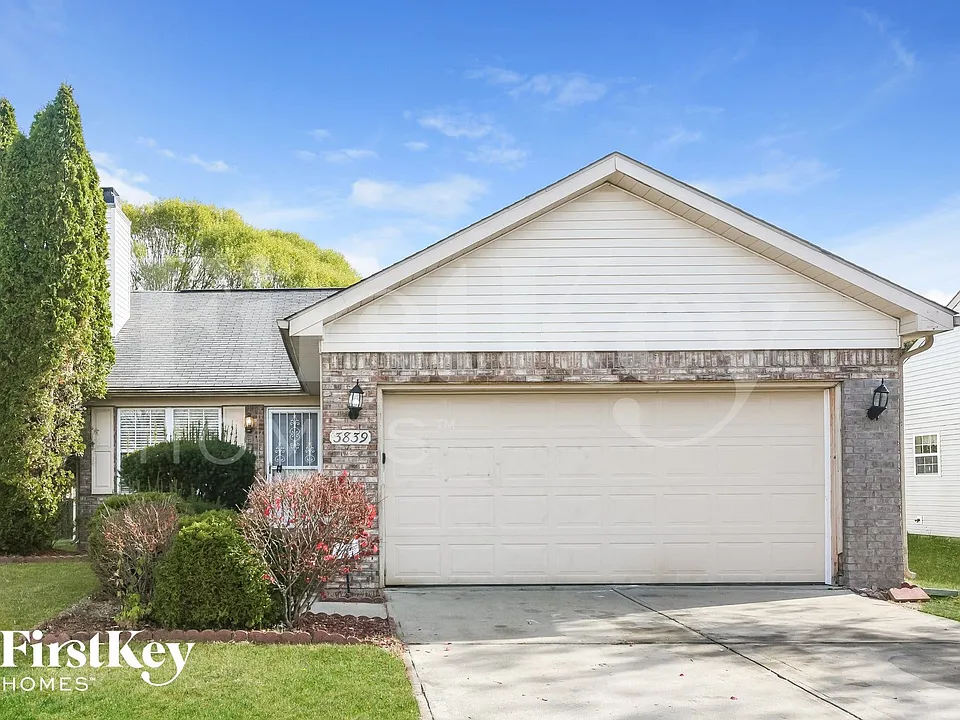 3839 Libra Ln