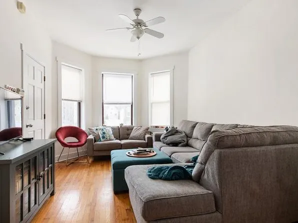 1716 N Campbell Ave #2, Chicago, IL 60647