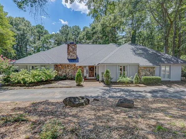 69 Waterway Dr, Cataula, GA 31804