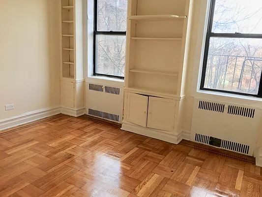 Rented by Uptown Flats LLC | media 19