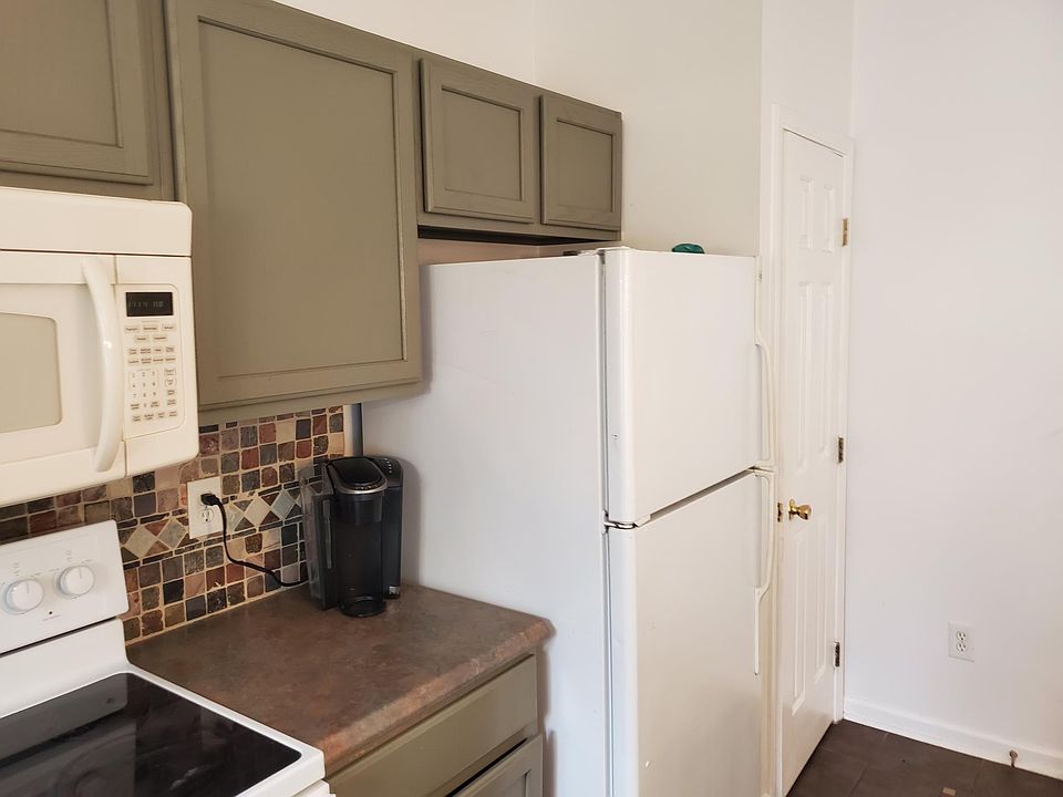 1st image of 627 Atherton Way