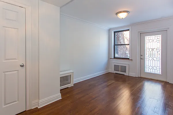 Rented by Dwell Residential Inc | media 19