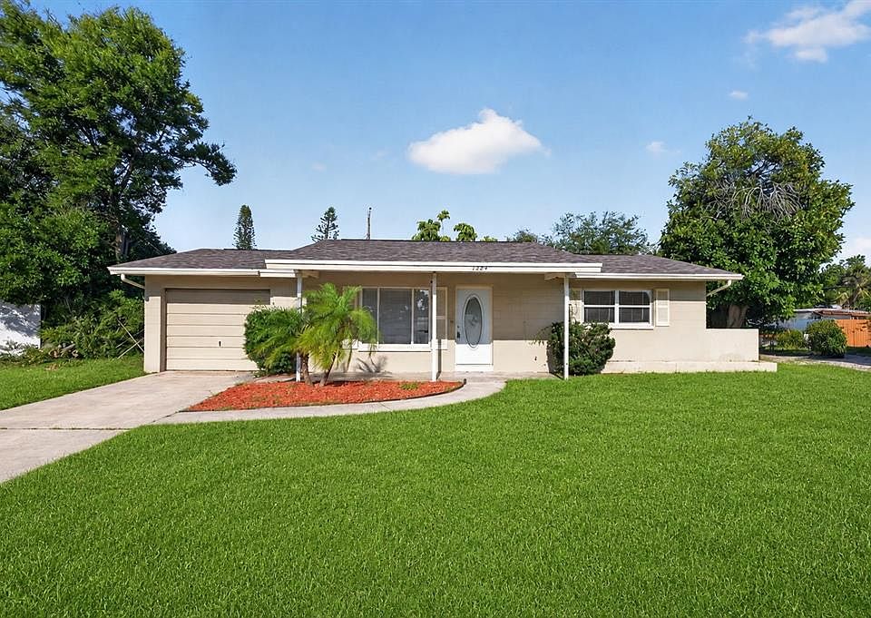 1st image of 11234 68th Ave N